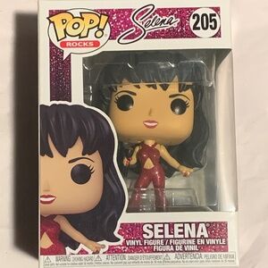 Selena Funko pop (NWT)